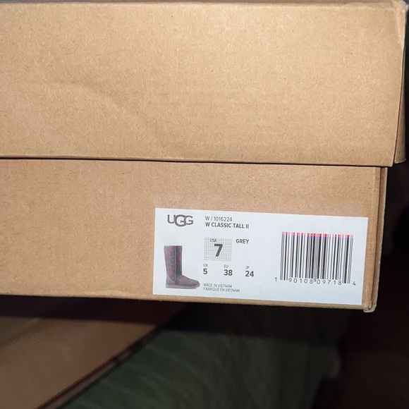 Uggs Tall boots - Picture 4 of 4